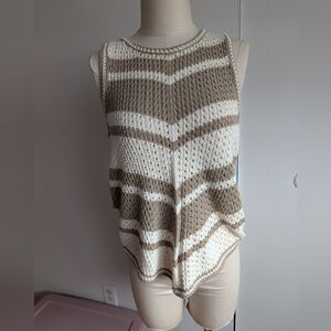 Tribal Crochet Knit Sleeveless Top in White and Taupe
